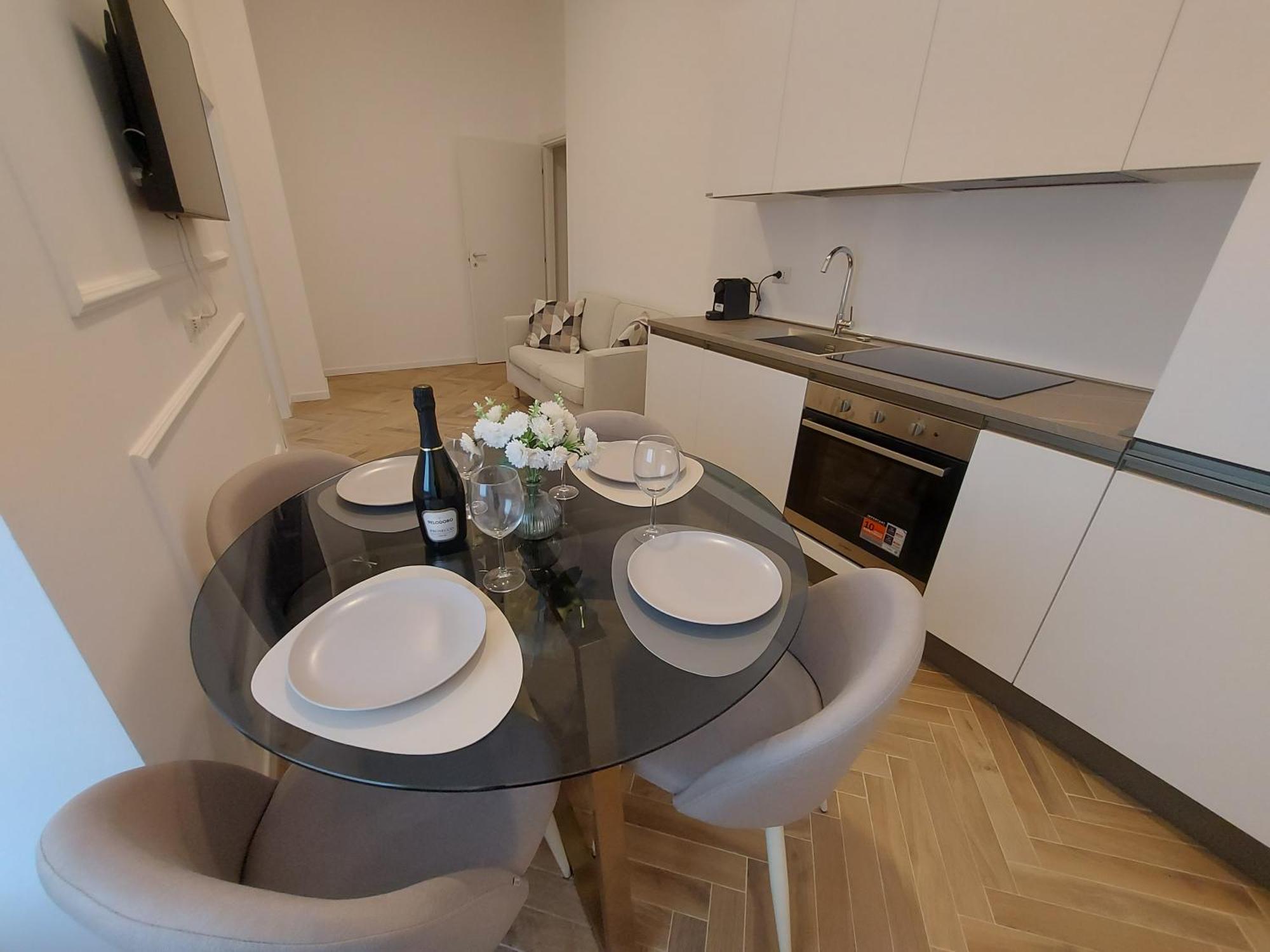 R&r Urban Chic Apartment